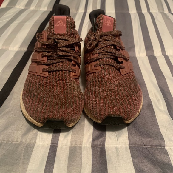 Mens 8.5 / Women’s 10 adidas UltraBoost 4.0 Pink Olive 2018 running shoes - Picture 3 of 10